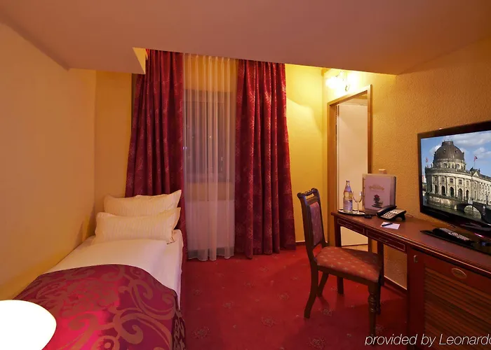 Hotel Neuer Fritz 3*